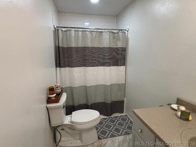 411064 E 1180 Road, Eufaula, OK 74432