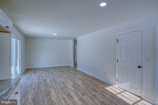 1400 MCKEE RD, Dover, DE 19904