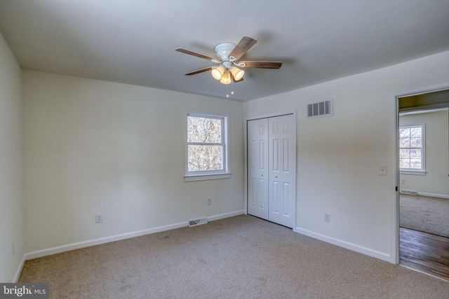 1400 MCKEE RD, Dover, DE 19904