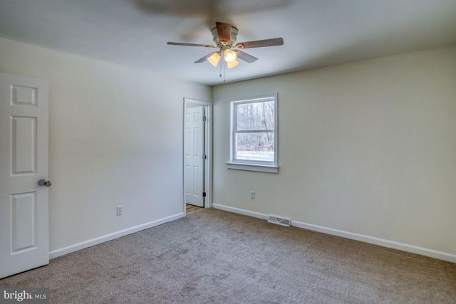 1400 MCKEE RD, Dover, DE 19904