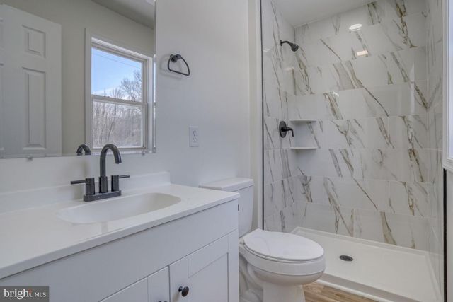 1400 MCKEE RD, Dover, DE 19904