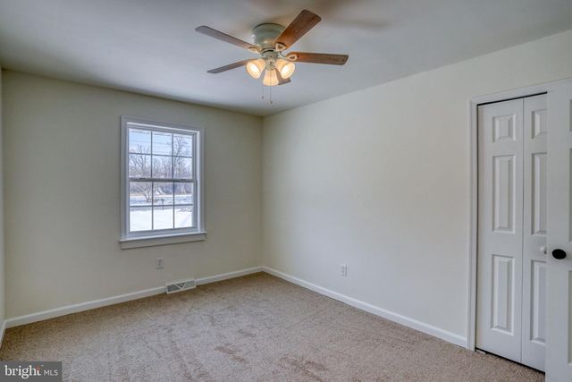 1400 MCKEE RD, Dover, DE 19904