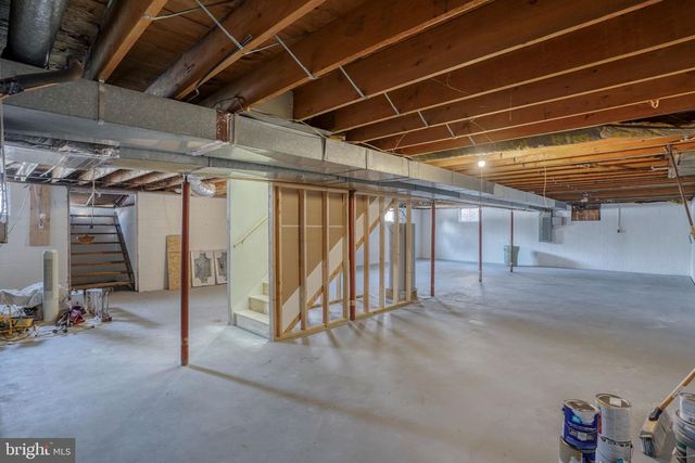 1400 MCKEE RD, Dover, DE 19904