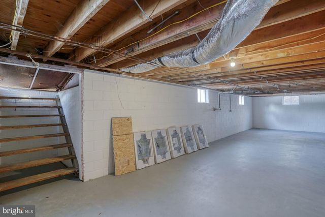 1400 MCKEE RD, Dover, DE 19904