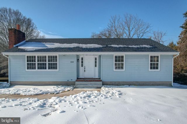 1400 MCKEE RD, Dover, DE 19904