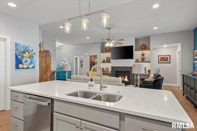 3702 WESTGATE Drive, Springfield, IL 62711