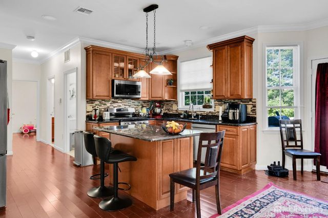 17 Rachel Lane, Monroe, NJ 08831