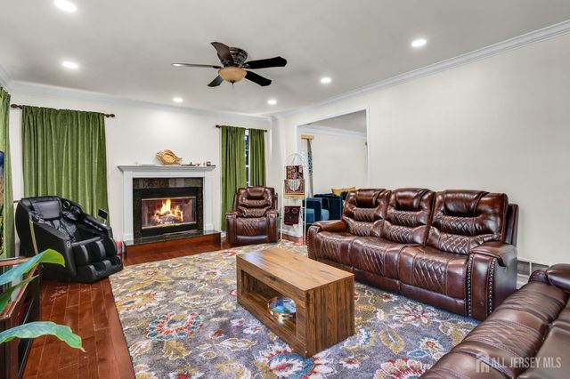 17 Rachel Lane, Monroe, NJ 08831