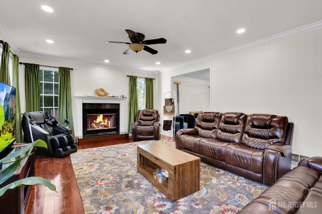 17 Rachel Lane, Monroe, NJ 08831