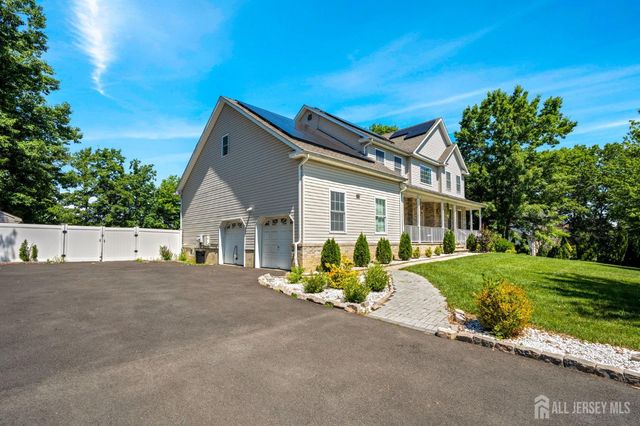 17 Rachel Lane, Monroe, NJ 08831