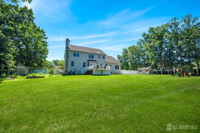 17 Rachel Lane, Monroe, NJ 08831