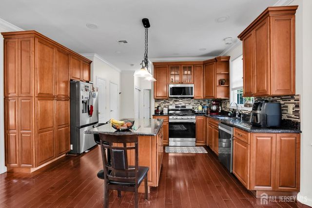17 Rachel Lane, Monroe, NJ 08831