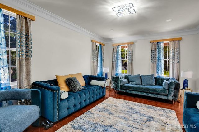 17 Rachel Lane, Monroe, NJ 08831