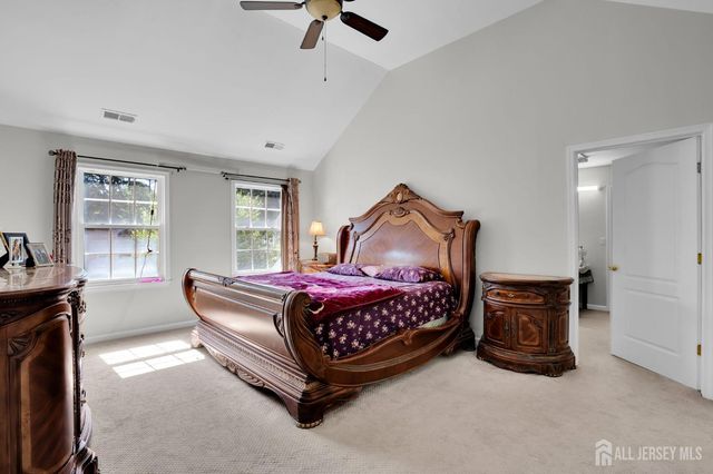 17 Rachel Lane, Monroe, NJ 08831