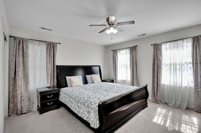 17 Rachel Lane, Monroe, NJ 08831