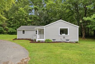 49 Harrington Road, Charlton, MA 01507
