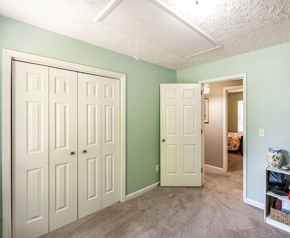 1251 Hillwood Ct, Gallatin, TN 37066
