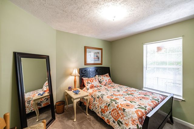 1251 Hillwood Ct, Gallatin, TN 37066