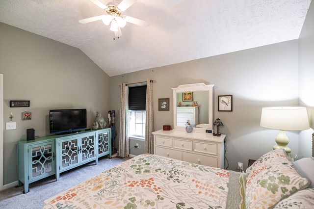 1251 Hillwood Ct, Gallatin, TN 37066