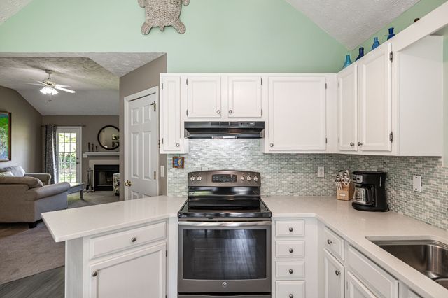 1251 Hillwood Ct, Gallatin, TN 37066