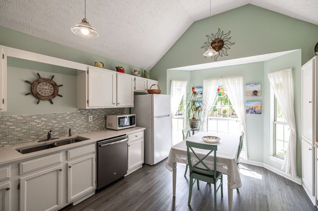 1251 Hillwood Ct, Gallatin, TN 37066