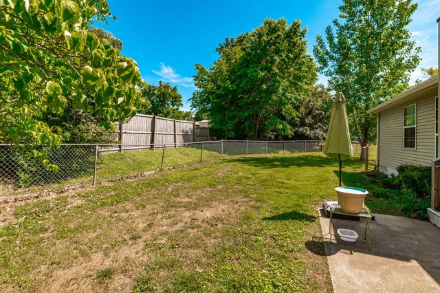 1251 Hillwood Ct, Gallatin, TN 37066
