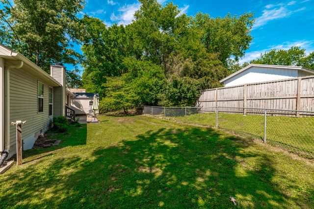 1251 Hillwood Ct, Gallatin, TN 37066