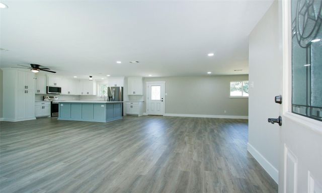 3706 County Road 409, Navasota, TX 77868