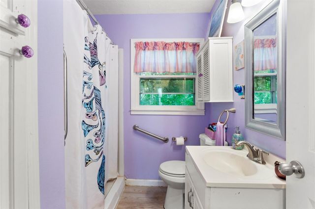 4010 Victoria Avenue, Dickinson, TX 77539