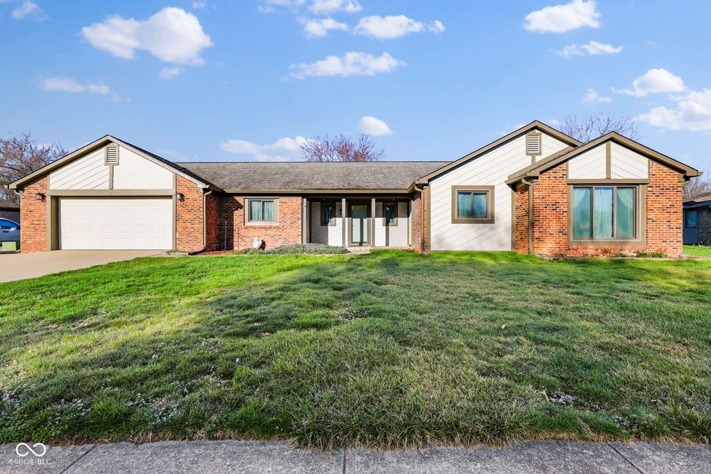 7624 Quail Ridge N, Plainfield, IN 46168