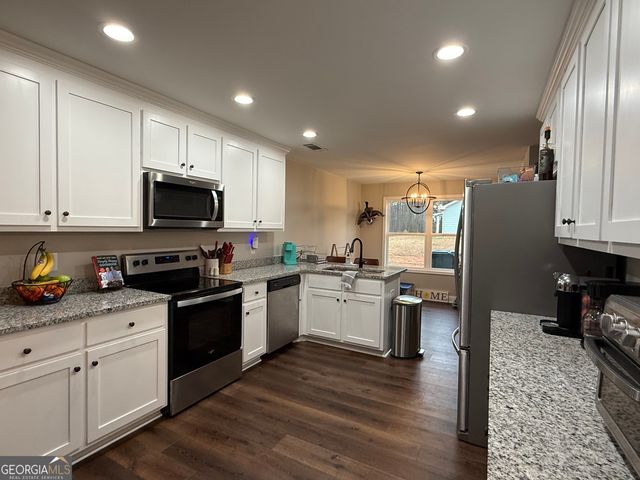 712 Scott Mill Road, Hartwell, GA 30643