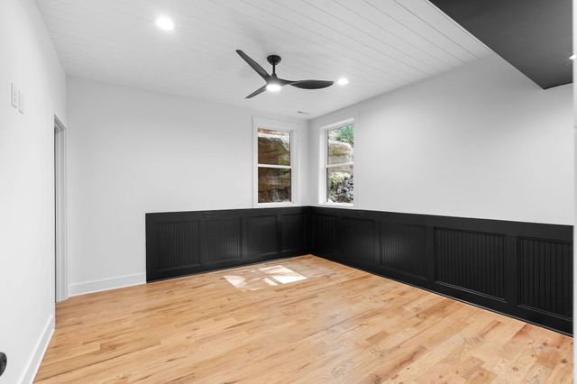 2405 Shoreside Dr, Smithville, TN 37166