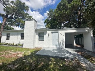 215 SW 21st Way, Fort Lauderdale, FL 33312