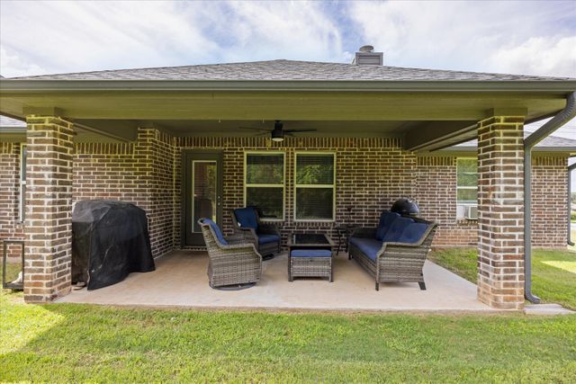 2123 Christine Drive, Granbury, TX 76048