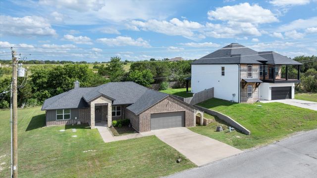 2123 Christine Drive, Granbury, TX 76048