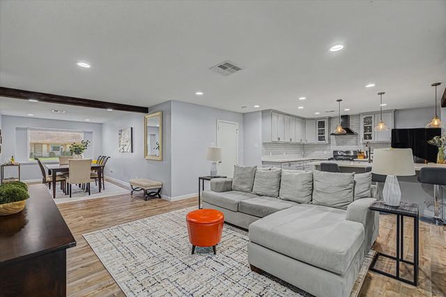 1818 Locksford Street, Houston, TX 77008