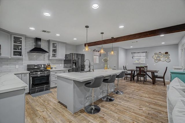 1818 Locksford Street, Houston, TX 77008