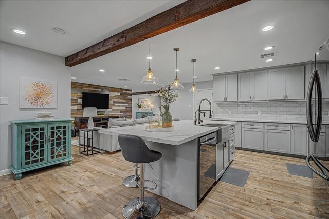 1818 Locksford Street, Houston, TX 77008
