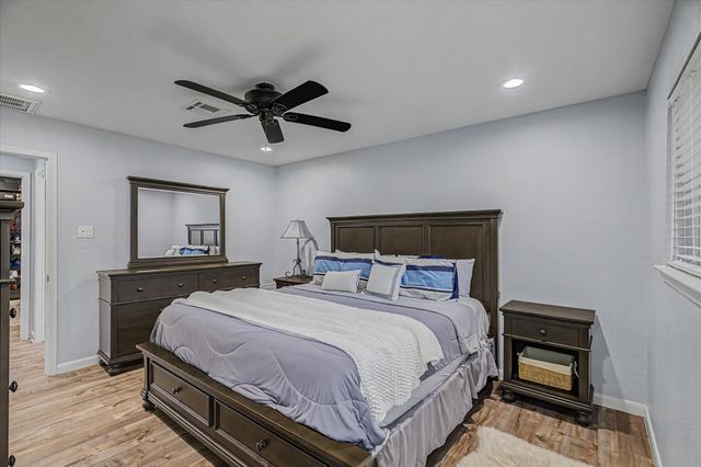 1818 Locksford Street, Houston, TX 77008
