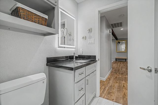 1818 Locksford Street, Houston, TX 77008