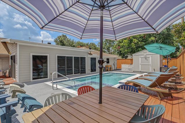1818 Locksford Street, Houston, TX 77008