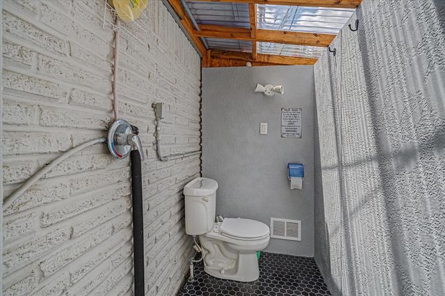 1818 Locksford Street, Houston, TX 77008