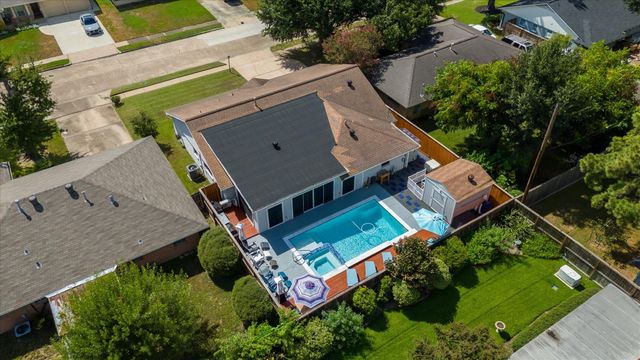 1818 Locksford Street, Houston, TX 77008