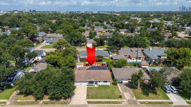 1818 Locksford Street, Houston, TX 77008