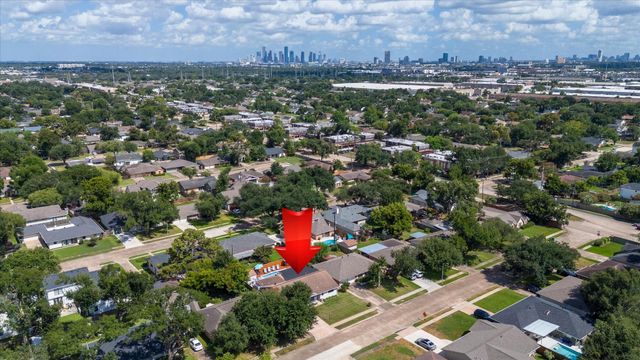 1818 Locksford Street, Houston, TX 77008