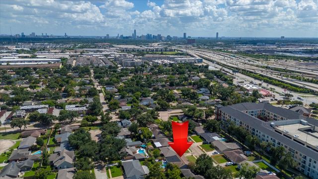 1818 Locksford Street, Houston, TX 77008
