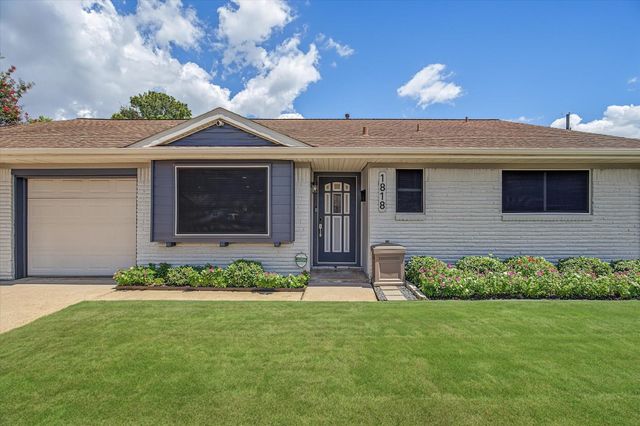 1818 Locksford Street, Houston, TX 77008