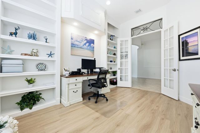 9857 VIA GRANDE W, Wellington, FL 33411