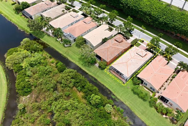 9857 VIA GRANDE W, Wellington, FL 33411