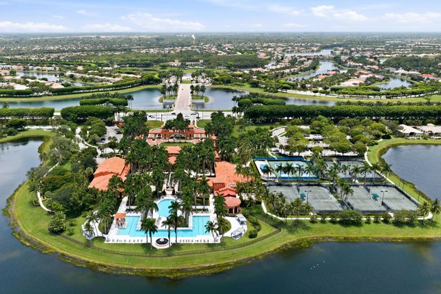 9857 VIA GRANDE W, Wellington, FL 33411